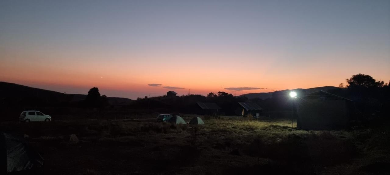Camp Iaiwan Hotel Cherrapunji Ngoại thất bức ảnh